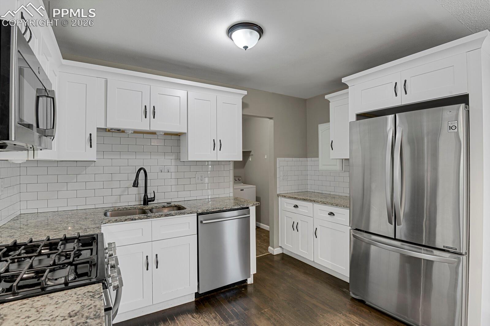Photo 12 of 1540 Saratoga Drive, Colorado Springs