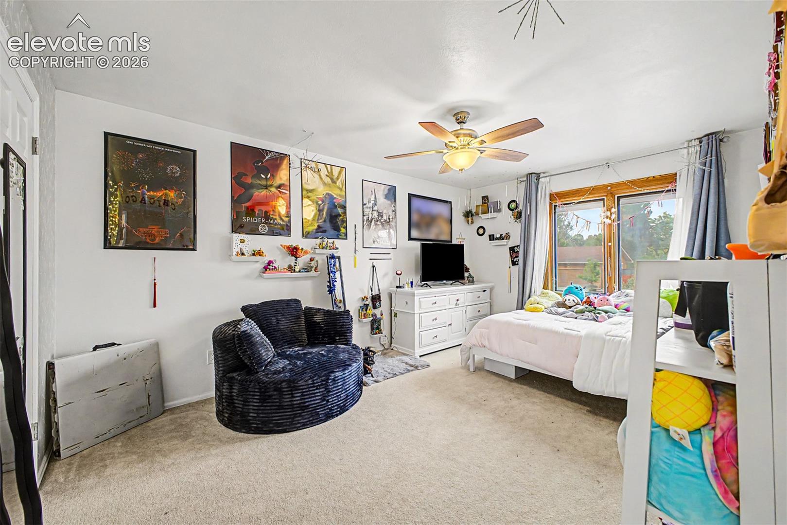 425 Grey Eagle Dr, Colorado Springs, CO 80919