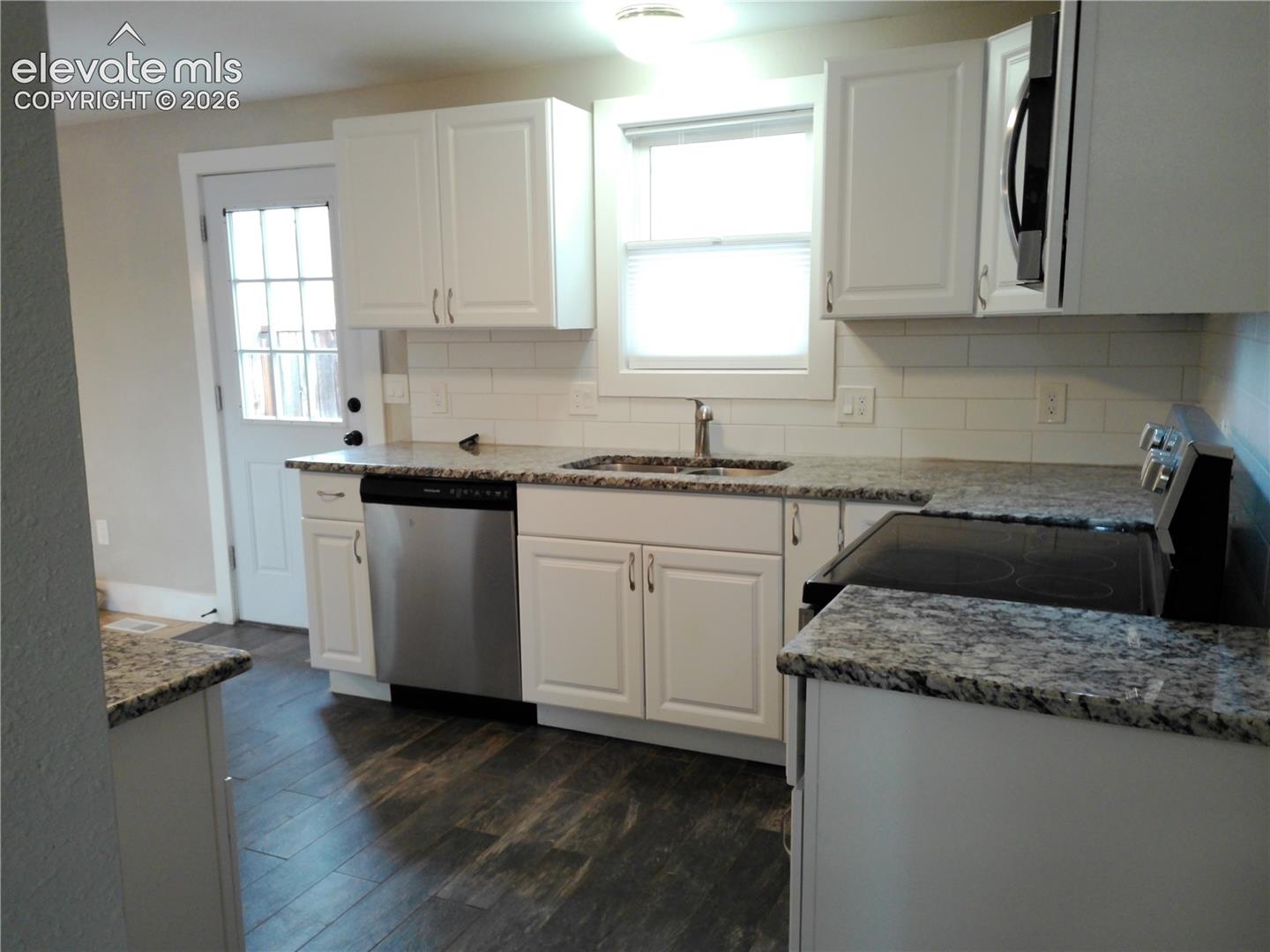 Photo 14 of 618 W Brookside Street, Colorado Springs