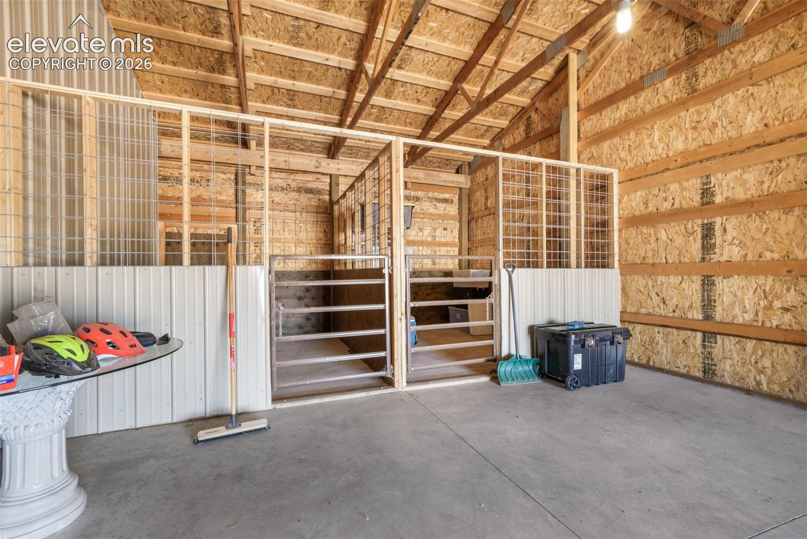 2 Inside Stalls for Horses 
