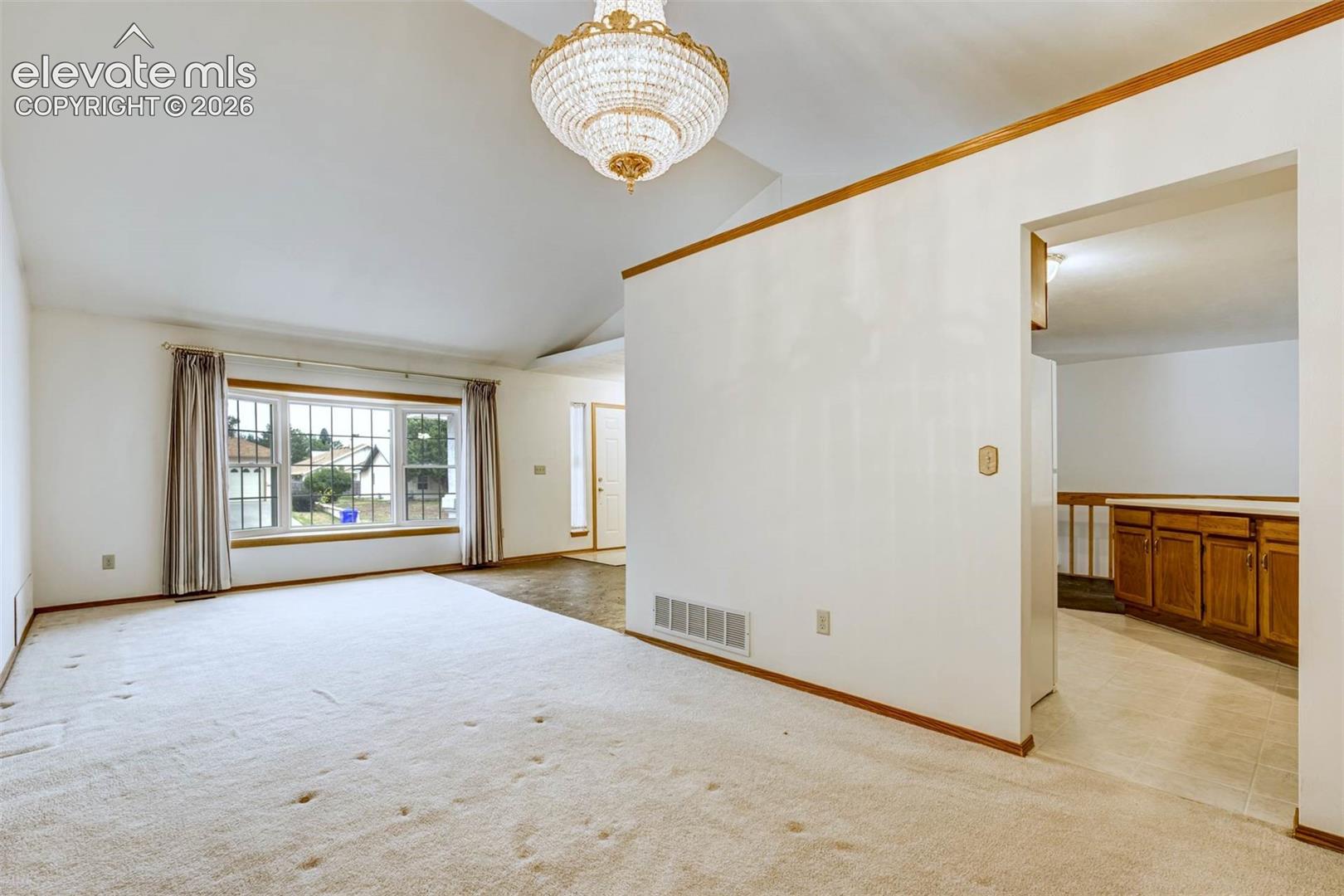 Photo 7 of 2170 Heatherdale Drive, Colorado Springs
