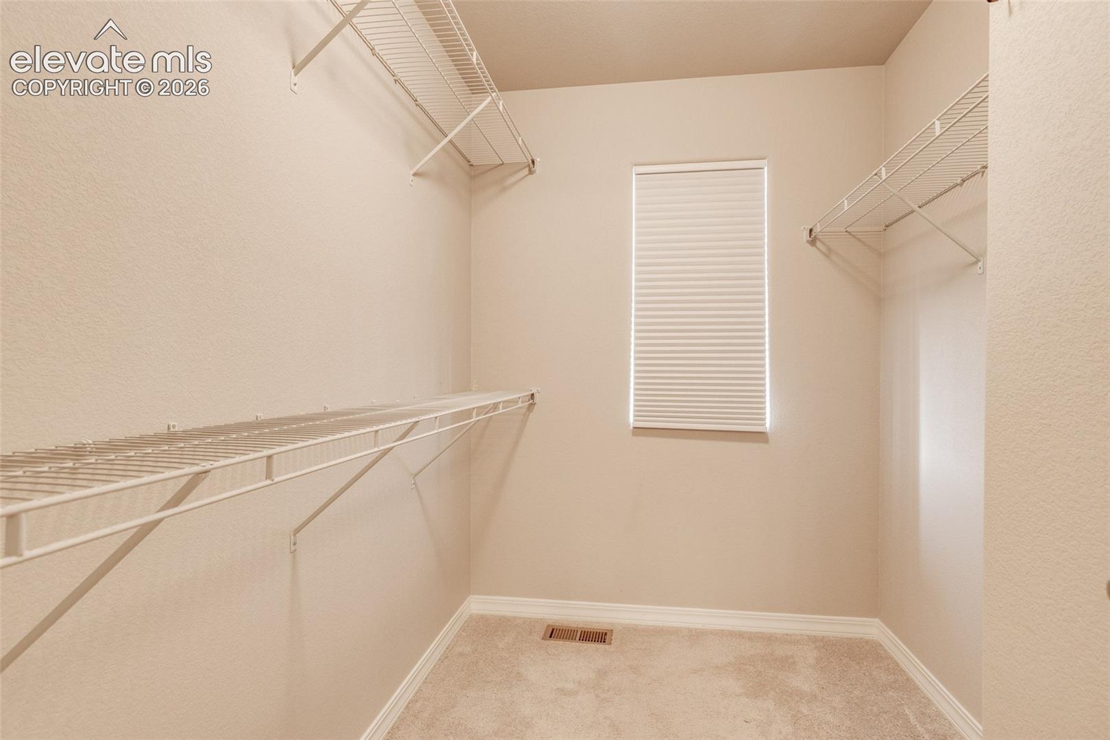 You can get closet envy with this space