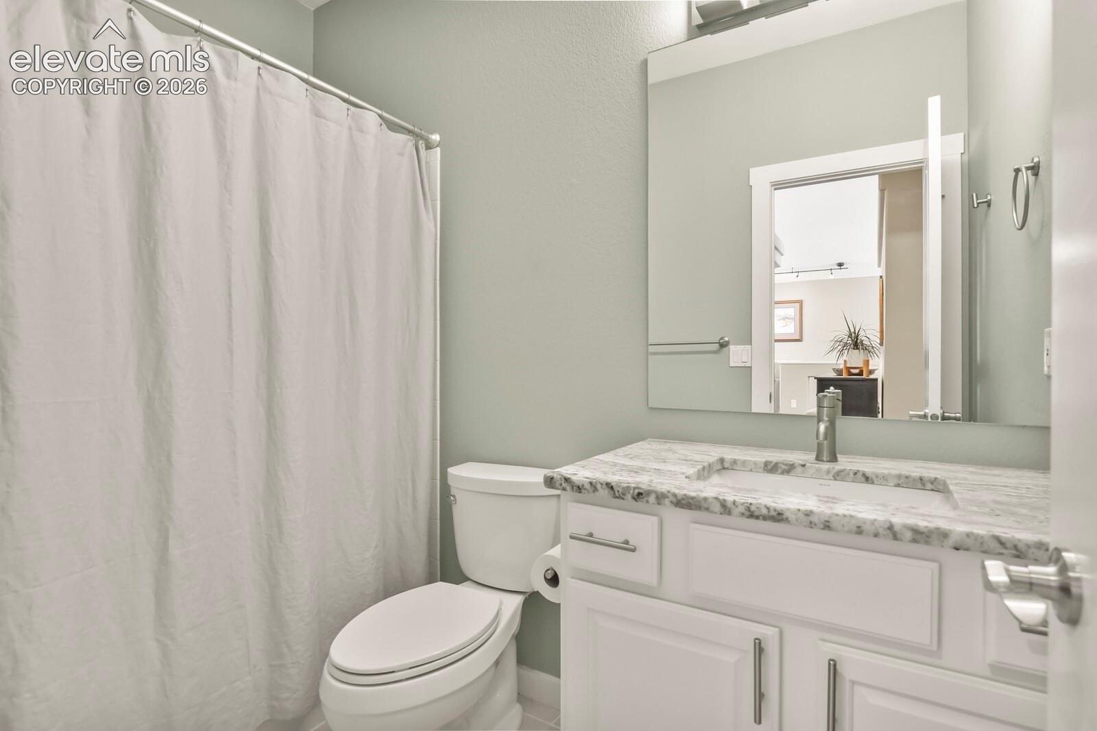 Full Bath, Main Level