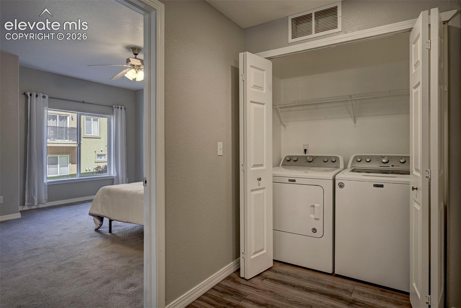 Washer & Dryer stay