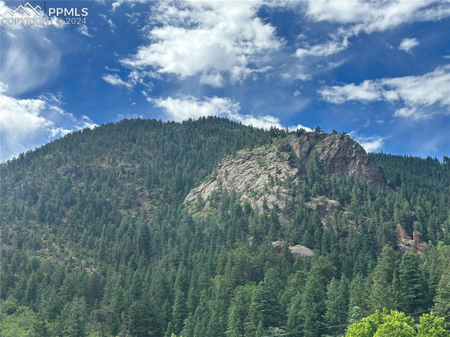 110 Crystal Park Rd, Manitou Springs, CO 80829