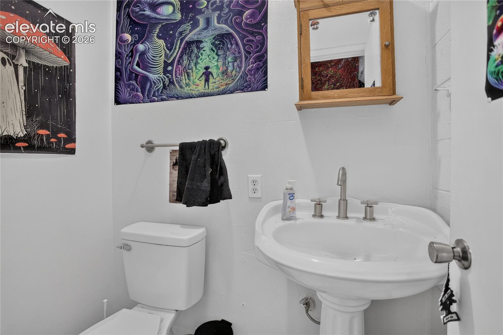 Each commercial unit has restroom facilities