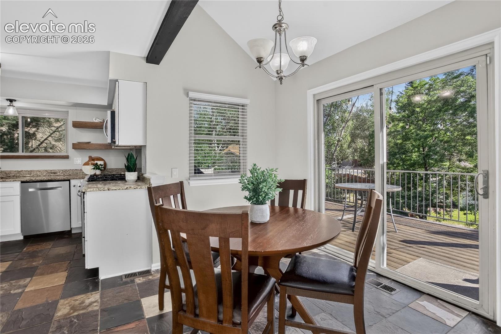 Walk-out dining area