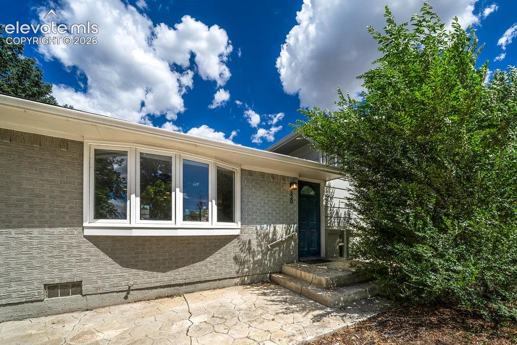320 Cranbrook Cir, Colorado Springs, CO 80906 photo