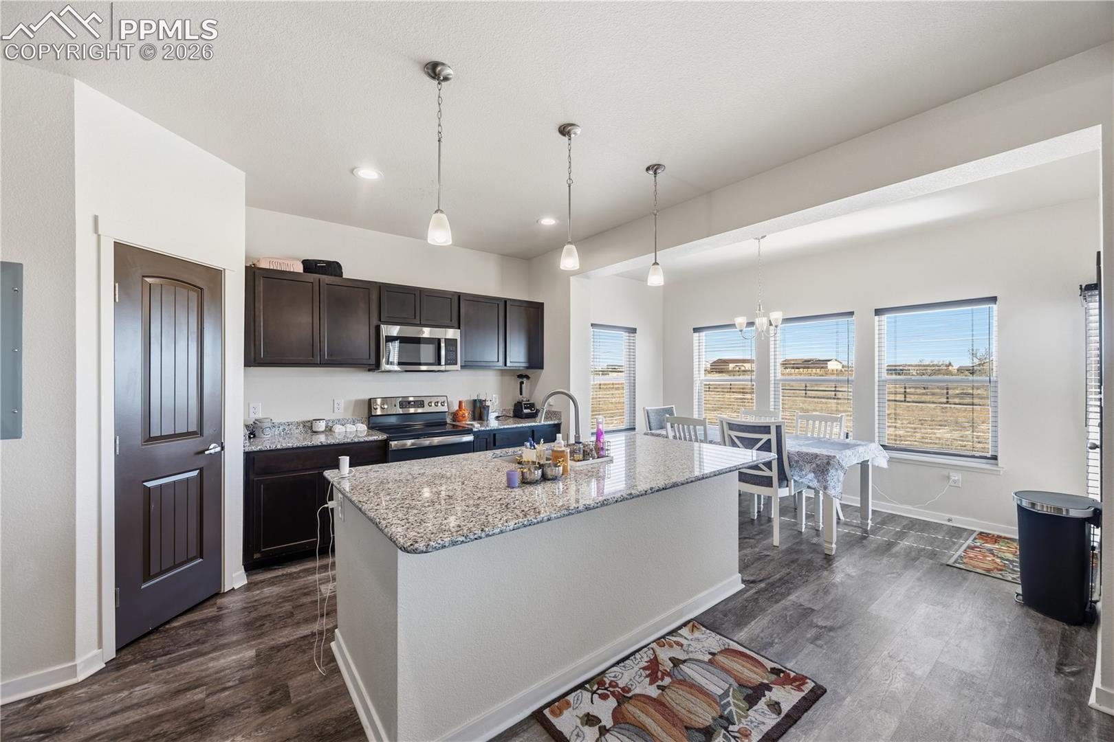 Photo 11 of 667 E Vermillion Drive, Pueblo