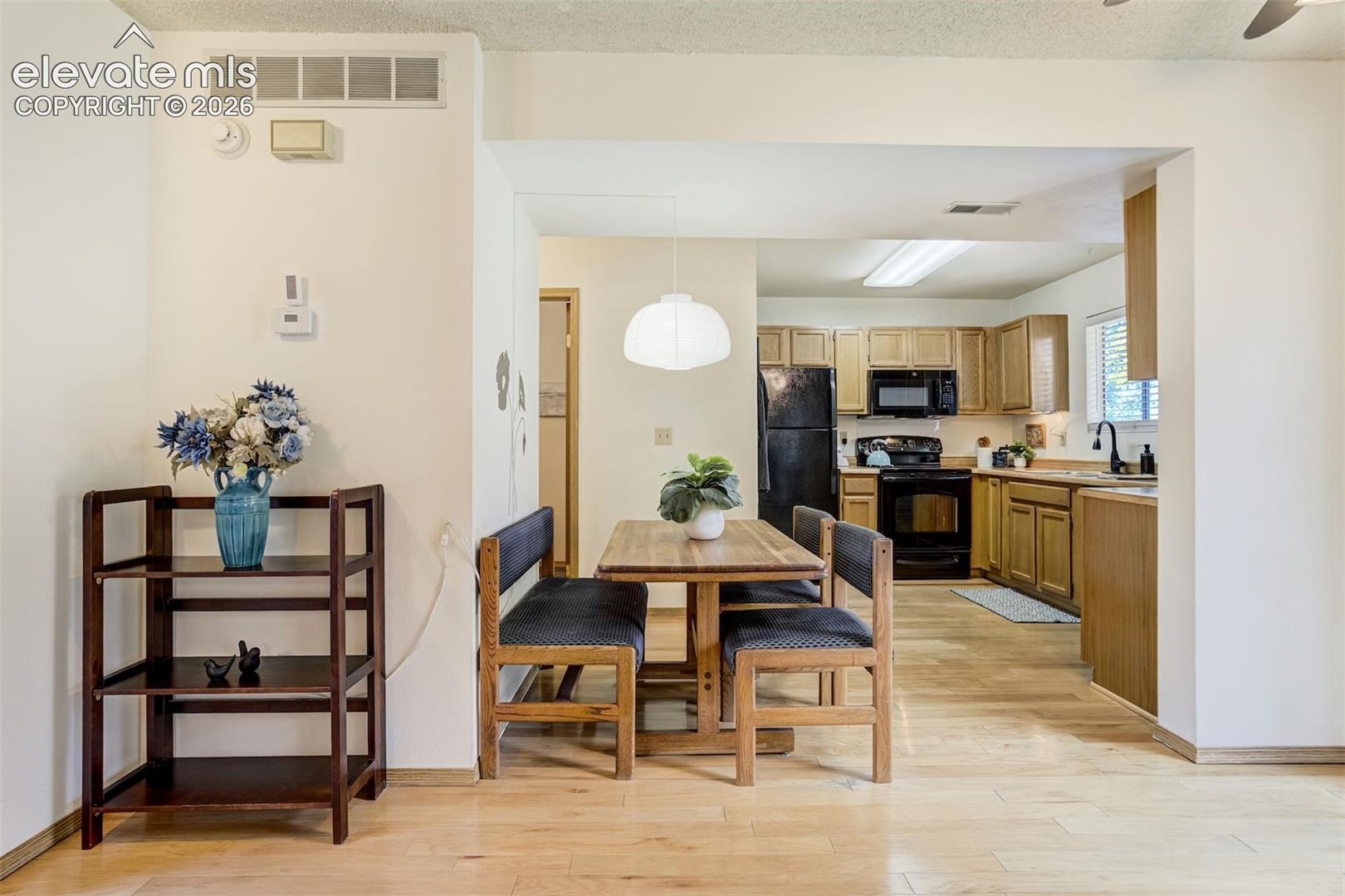 Photo 9 of 7412 Casa Grande Court, Colorado Springs