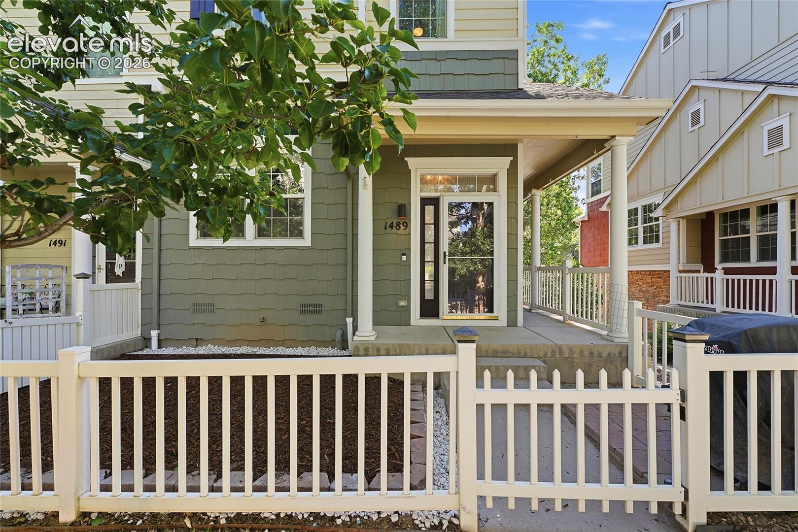 1489 Red Peak Dr, Castle Rock, CO 80109