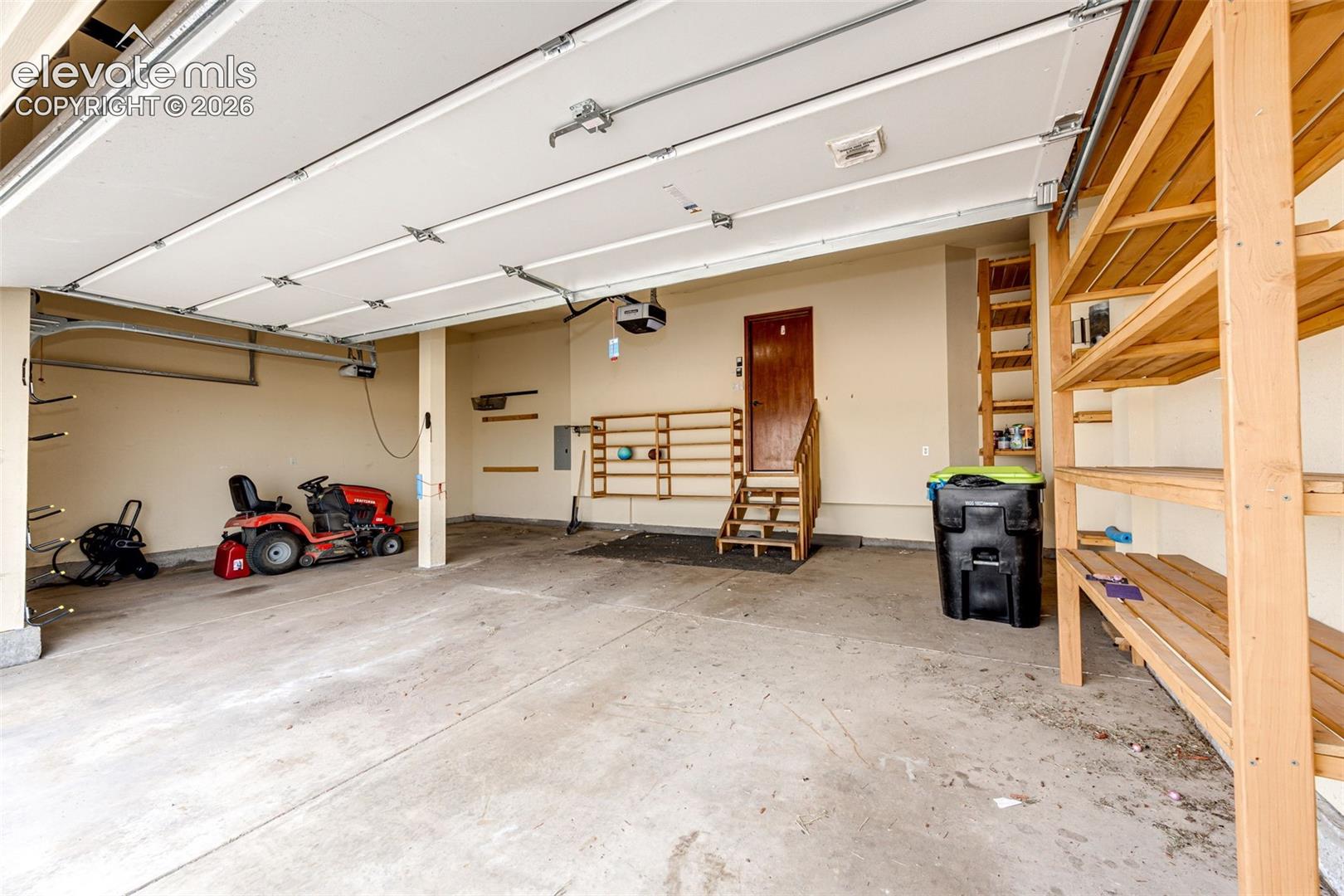 3 car with shelving