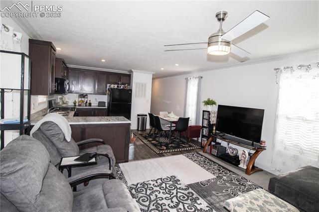 218 Thurlow Ave, Cripple Creek, CO 80813