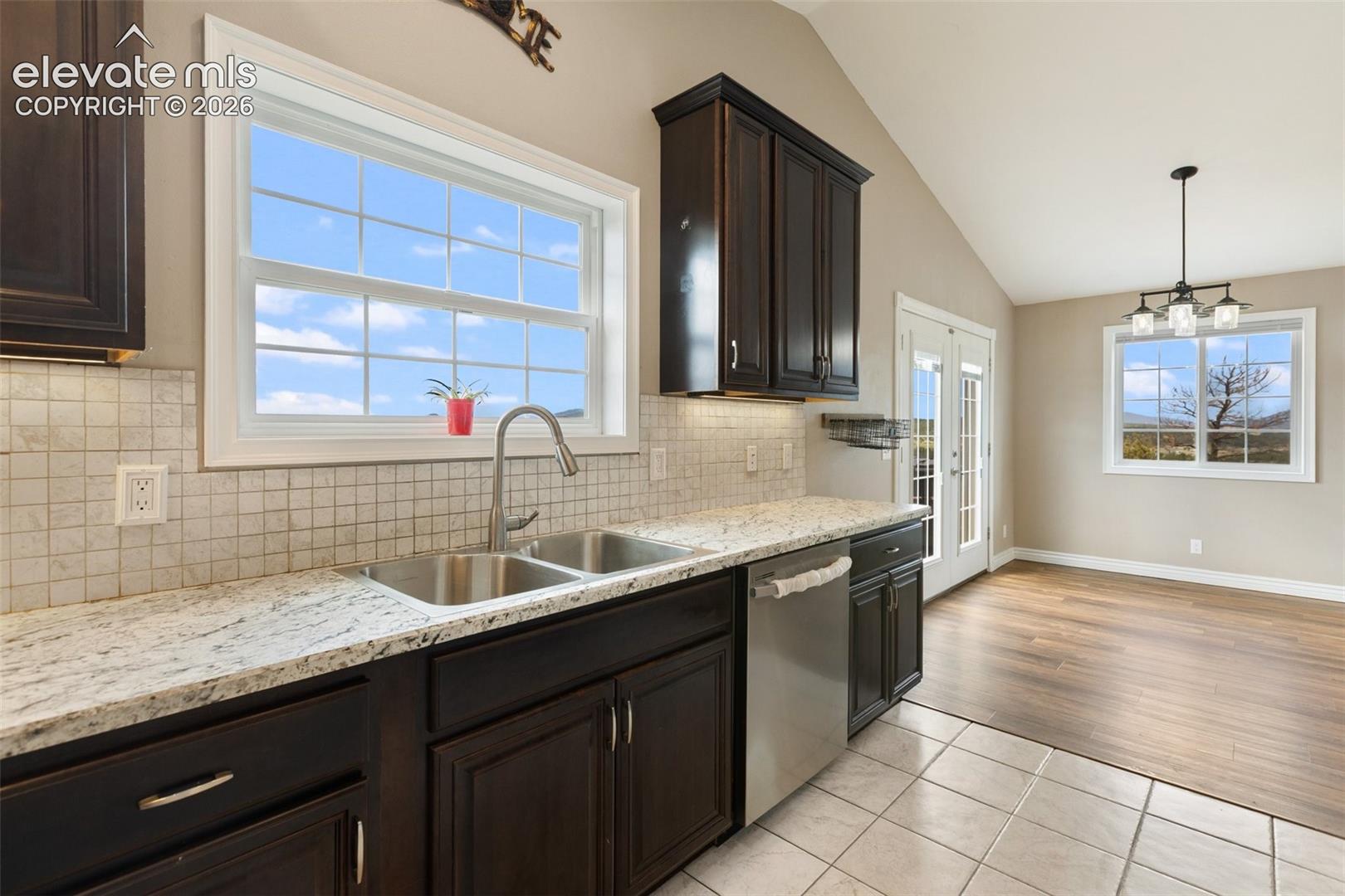 Photo 13 of 127 Carlton Circle, Florissant