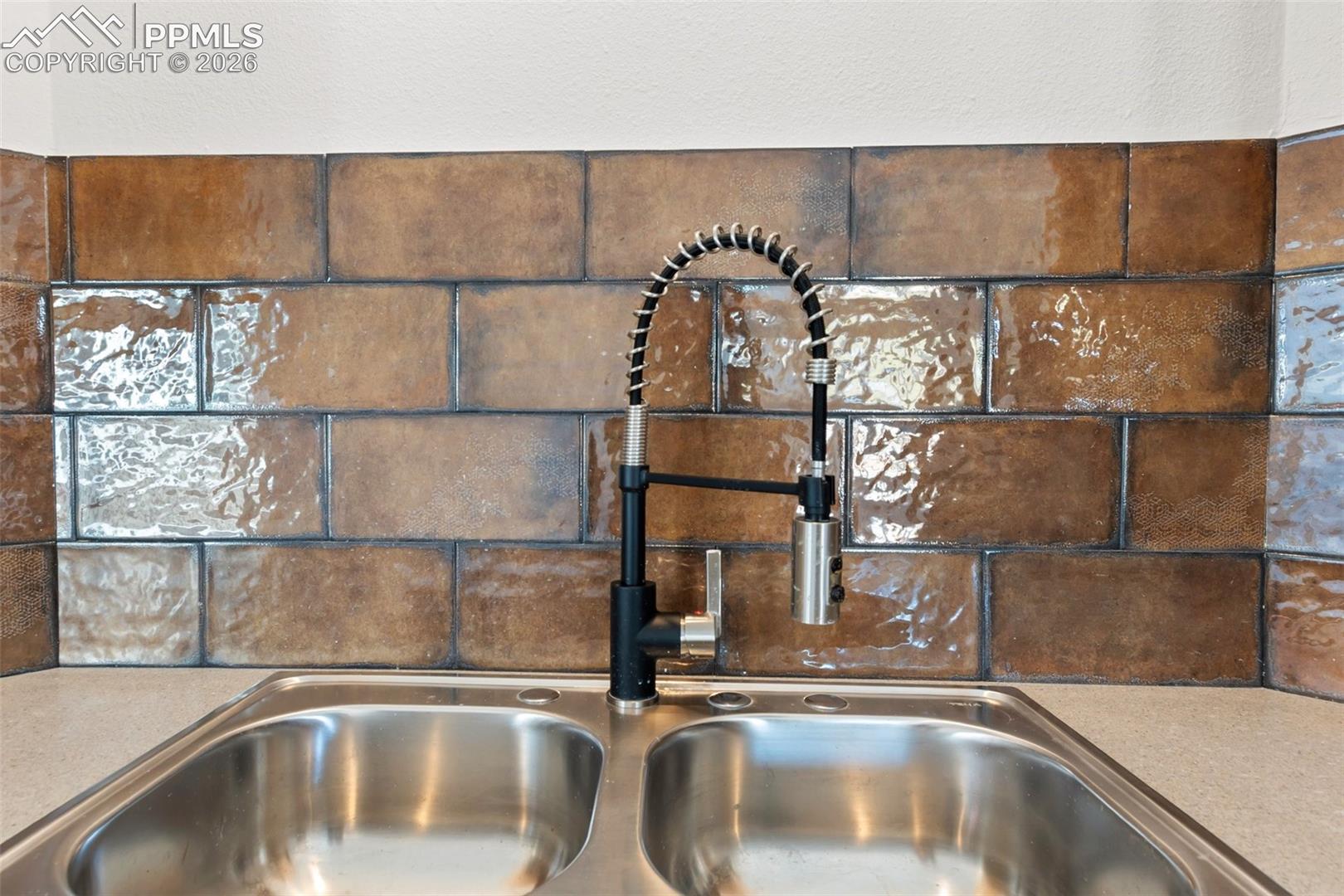 Beautiful tile and sink. 
