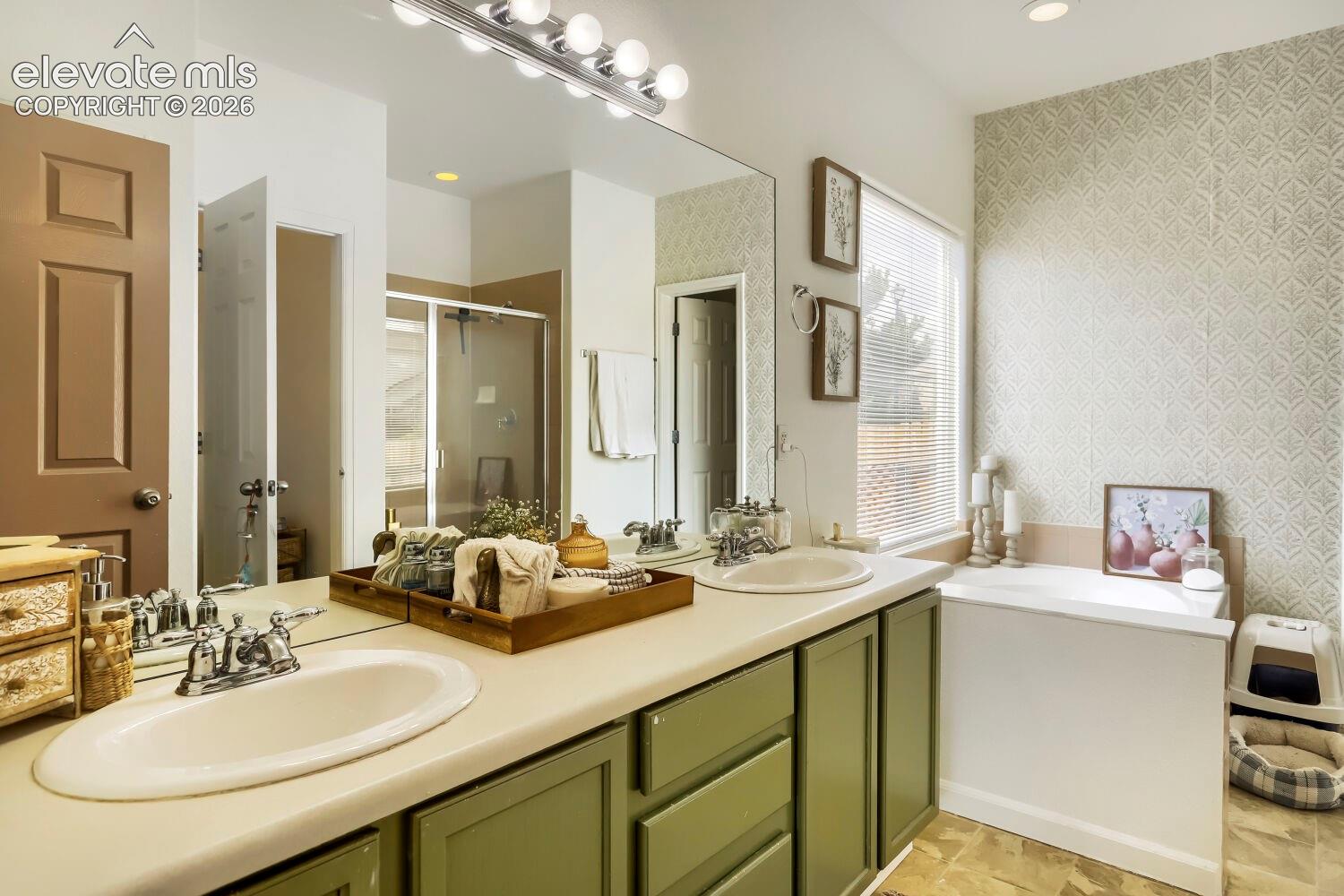 5 Piece Bathroom