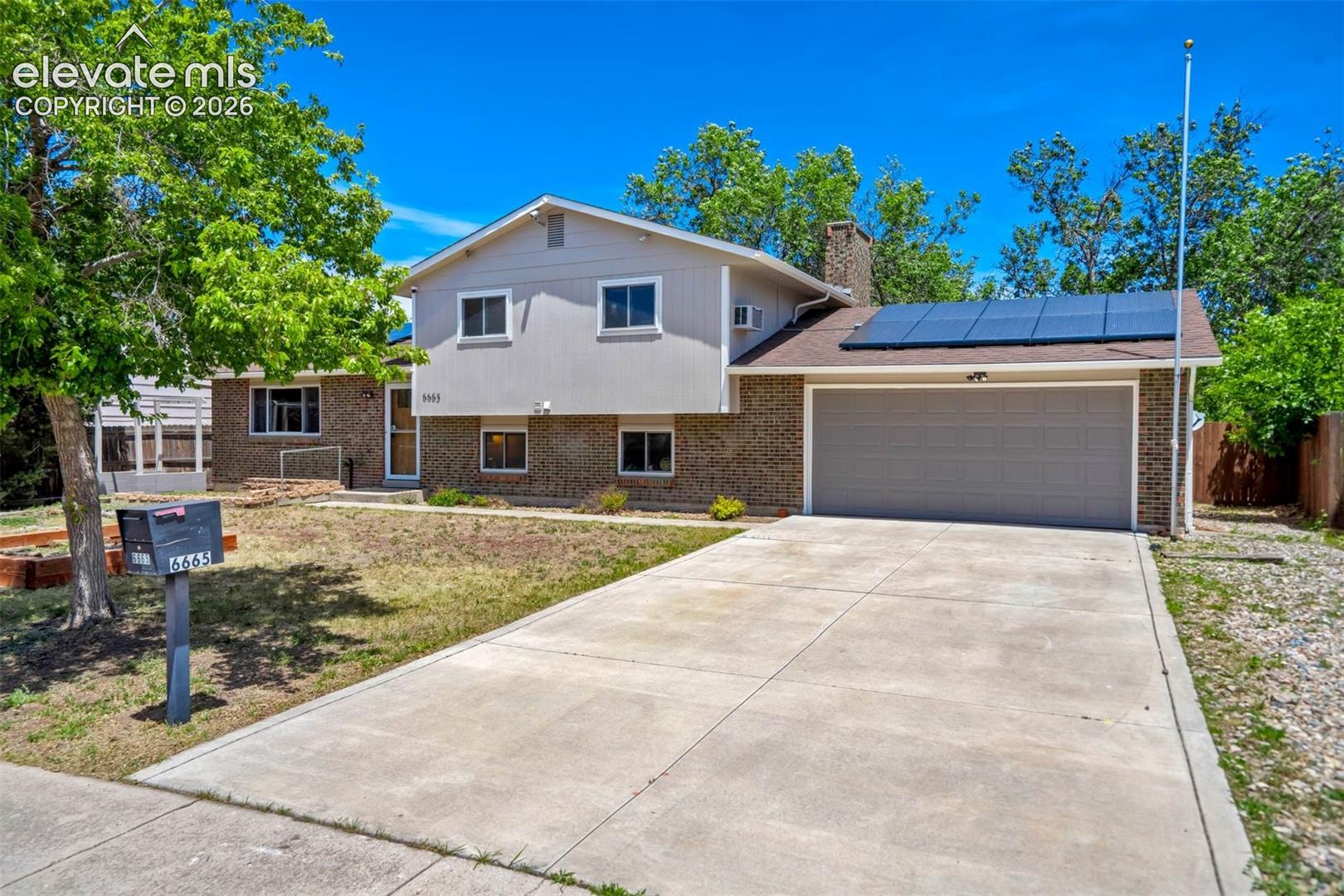 6665 Brook Park Dr, Colorado Springs, CO 80918