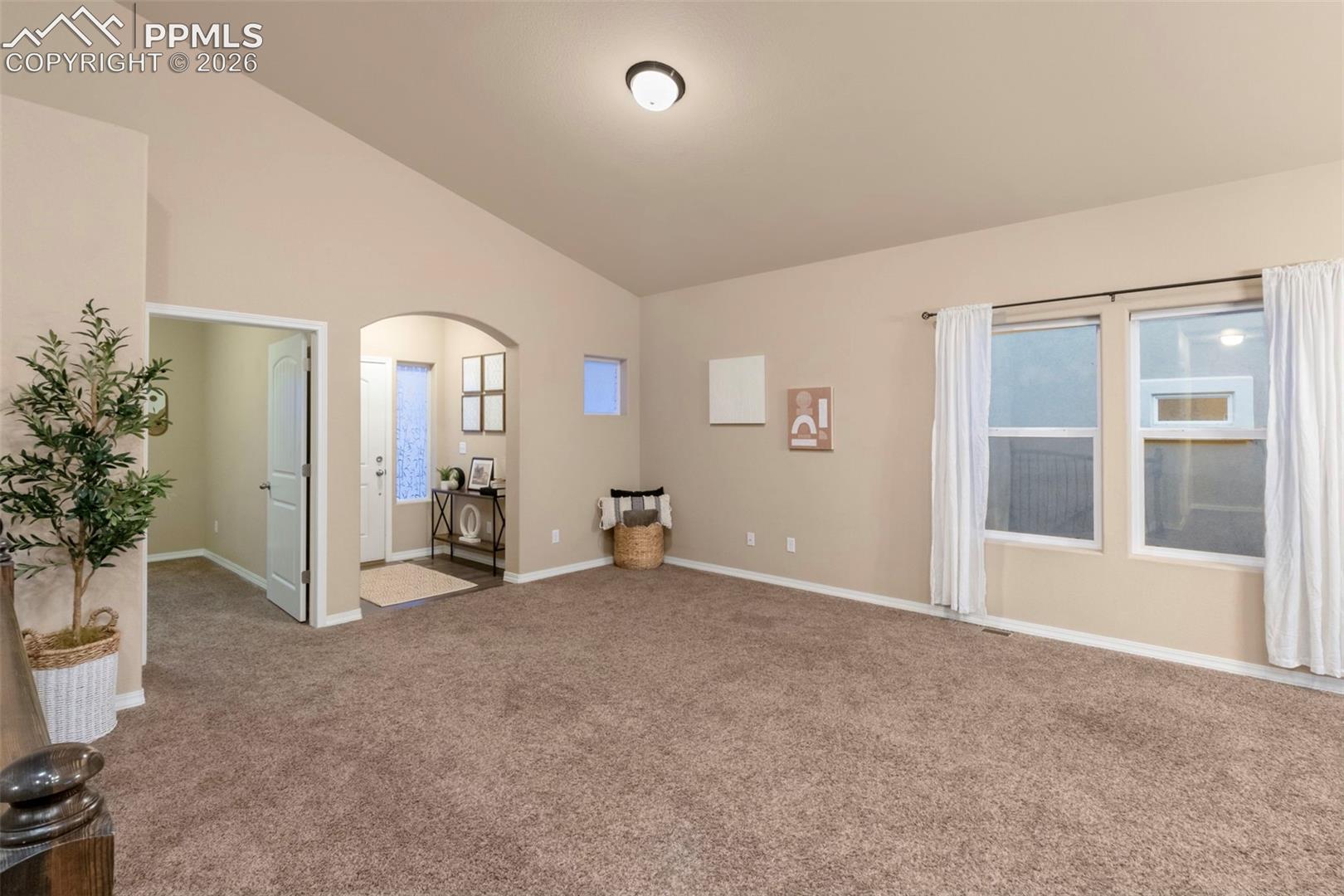 Main living with nice entry way.