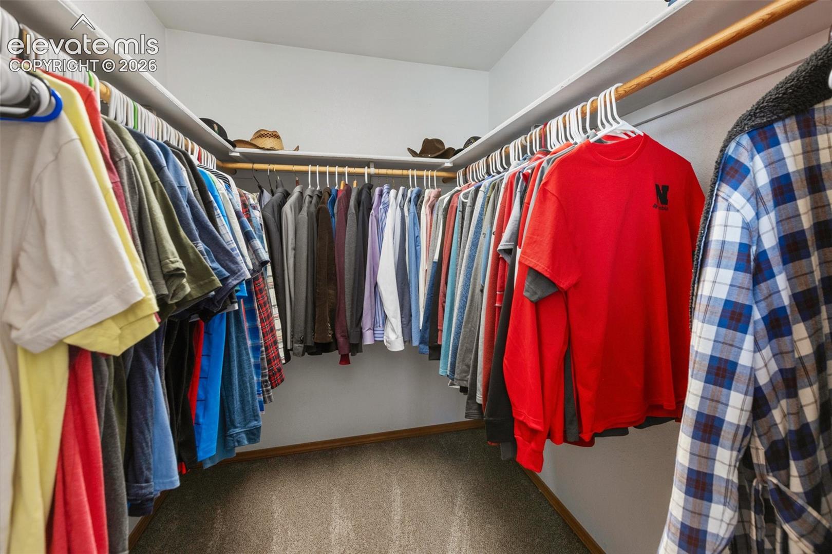 Walk in closet