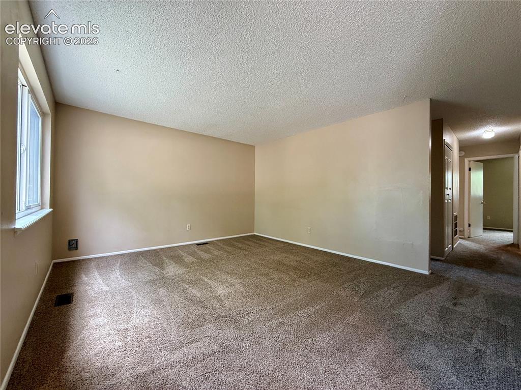 1854 Saratoga Dr, Colorado Springs, CO 80910