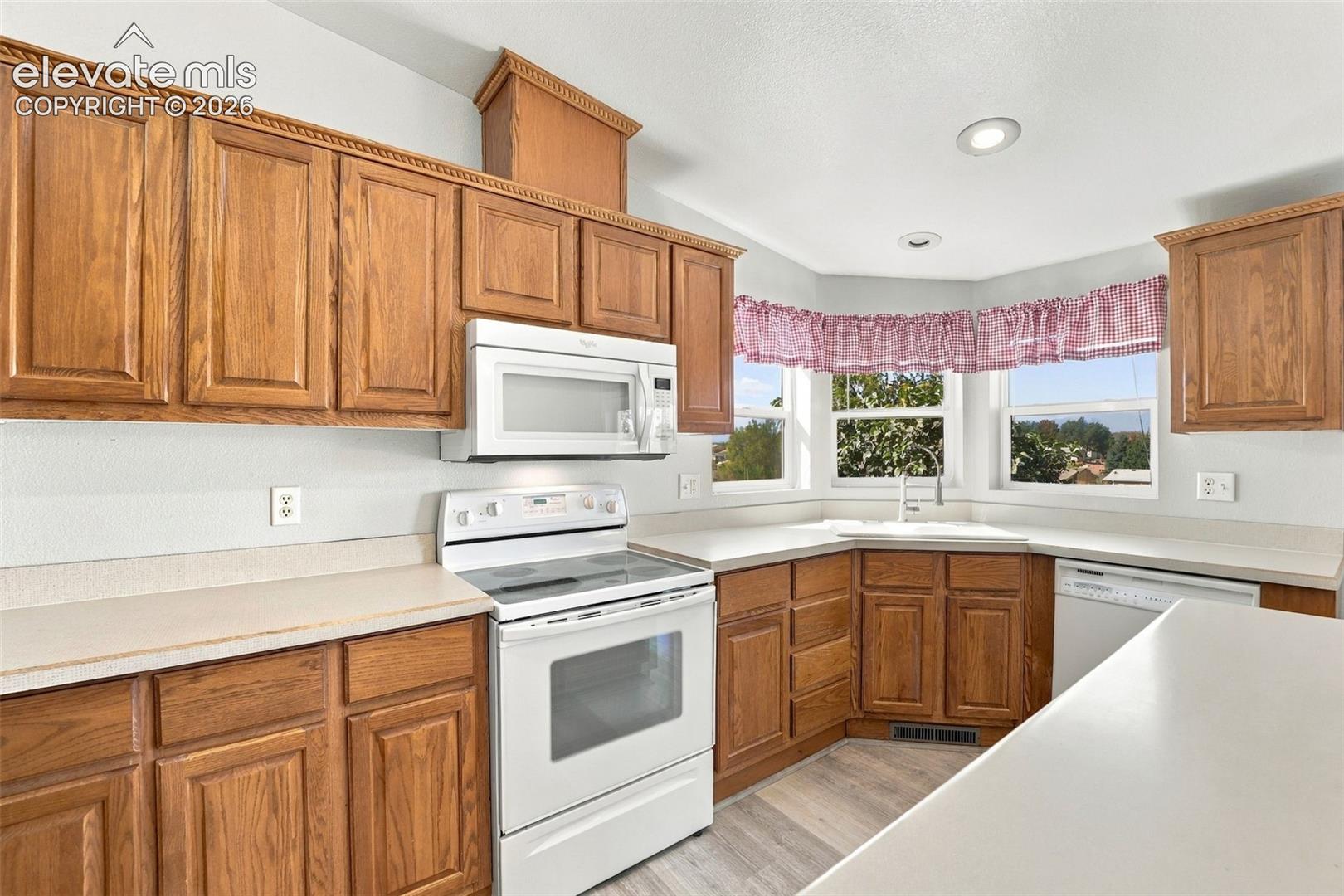 Photo 8 of 7695 Whiptail Point, Colorado Springs