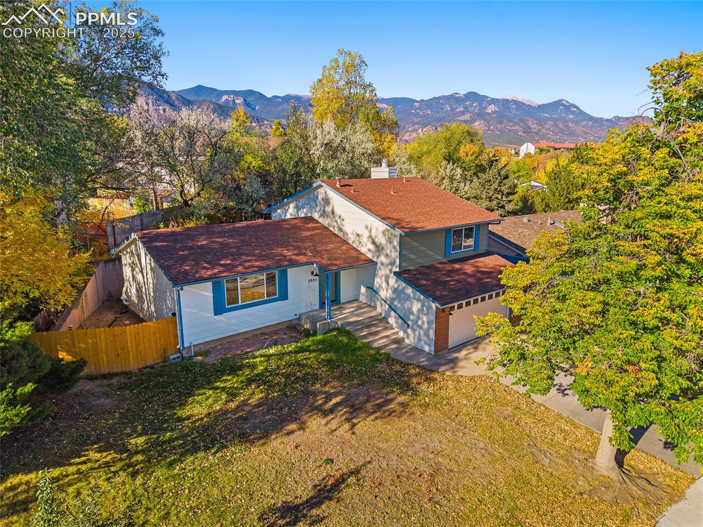 2925 Westcliff Cir, Colorado Springs, CO 80906