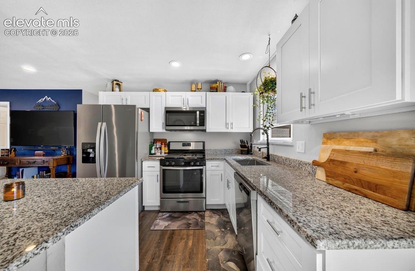 Photo 13 of 3389 Foxridge Drive, Colorado Springs