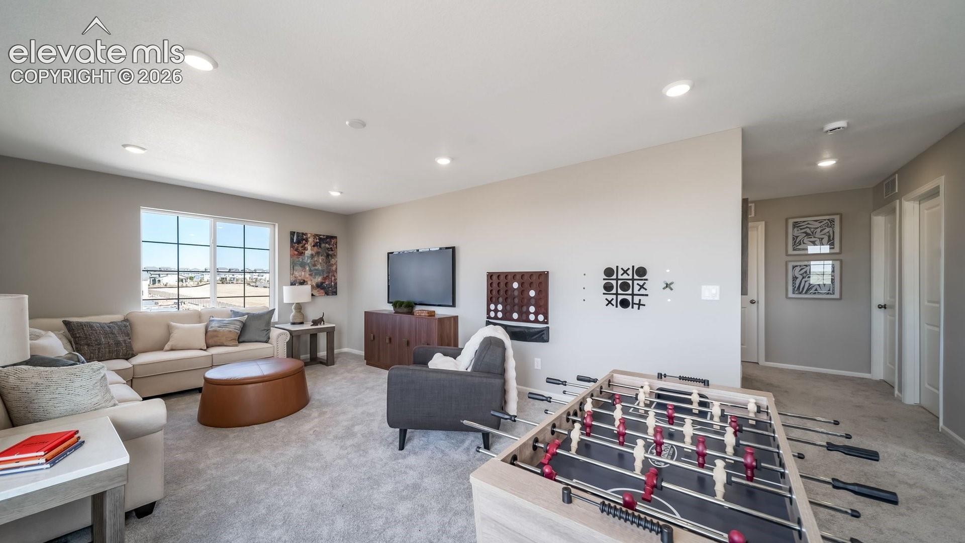 *photos of a model home*