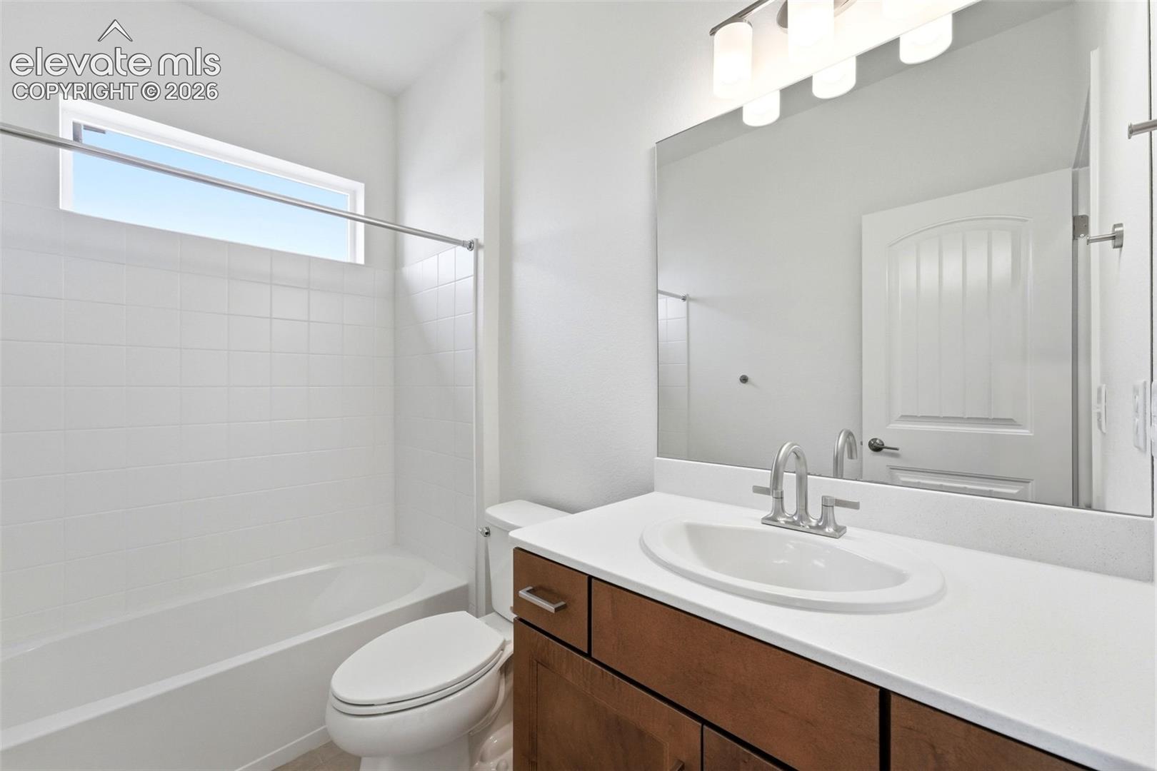 Upstairs Bath 1