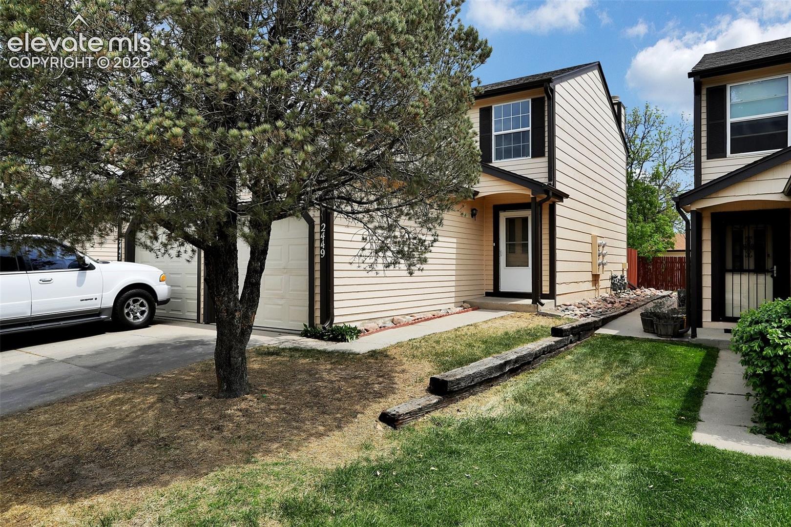 2449 Lexington Village Ln, Colorado Springs, CO 80916