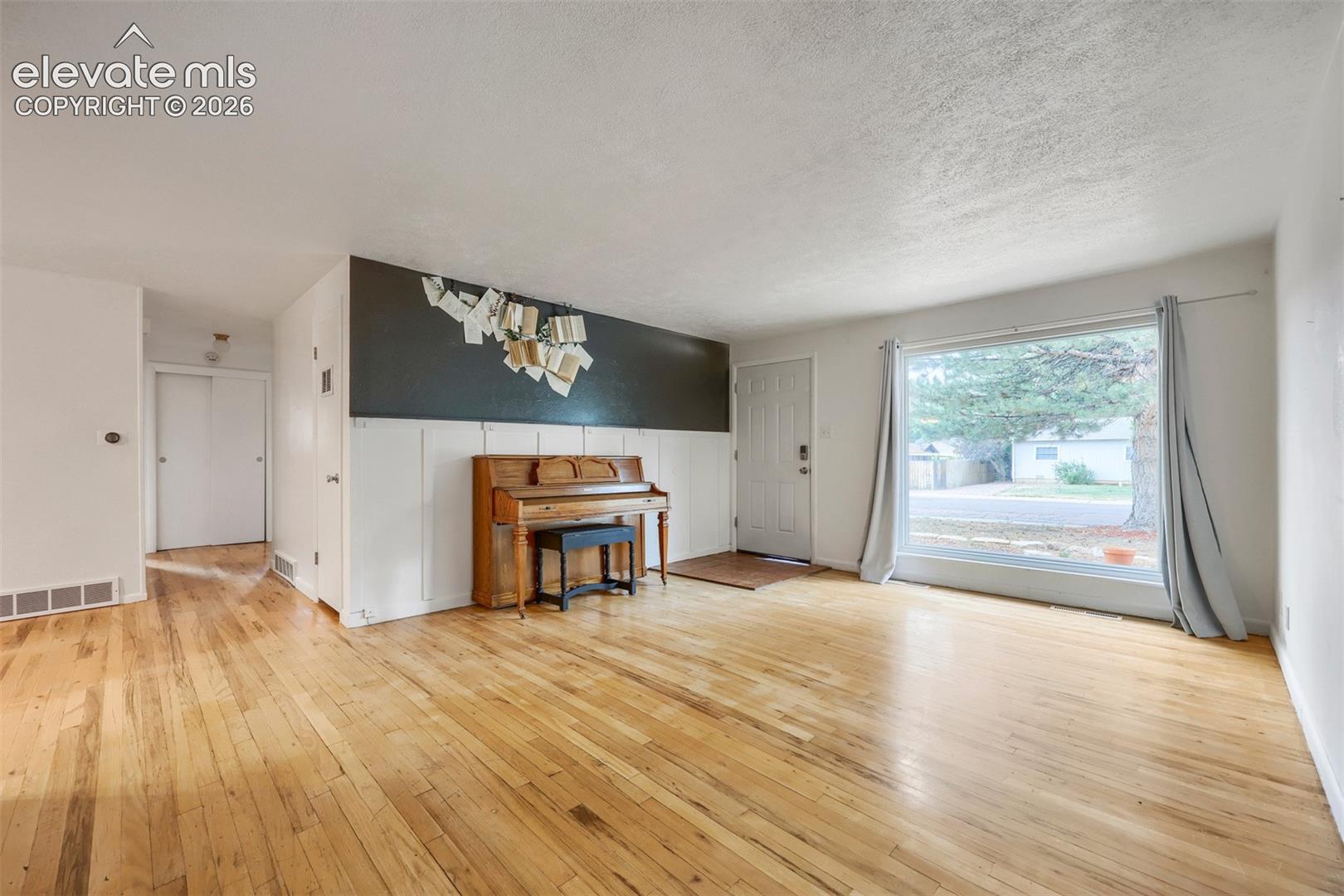 1031 Ohio Ave, Canon City, CO 81212