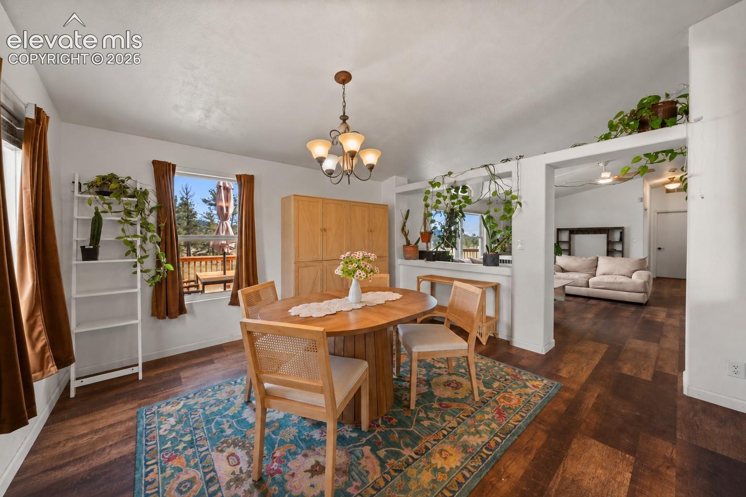 Photo 6 of 464 Hackamore Drive, Florissant