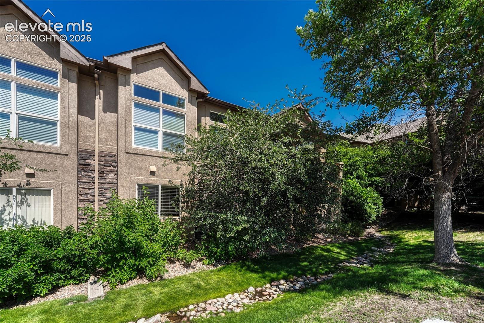 8443 Grand Carriage Grv, Colorado Springs, CO 80920