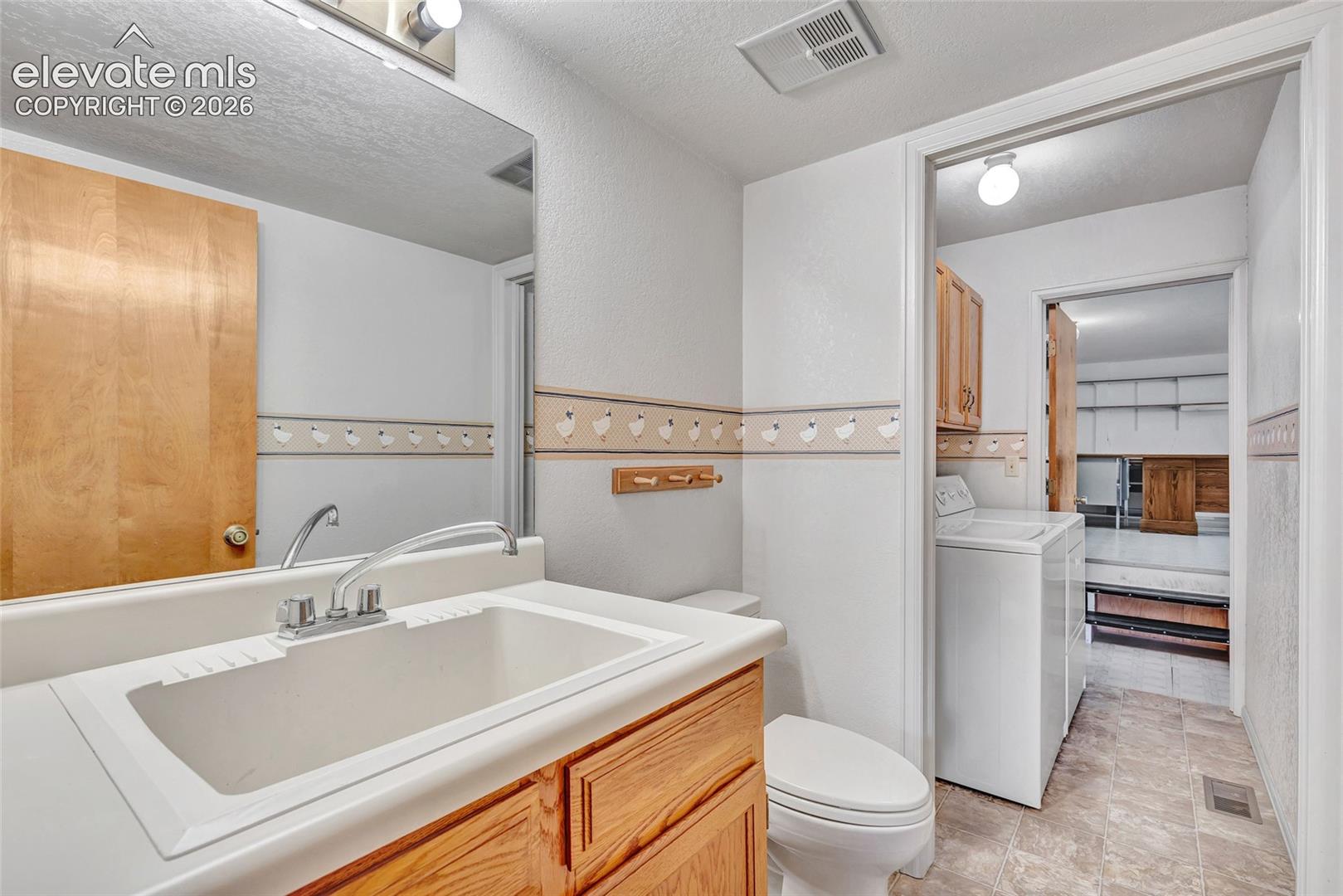 Photo 19 of 1405 Vondelpark Drive, Colorado Springs