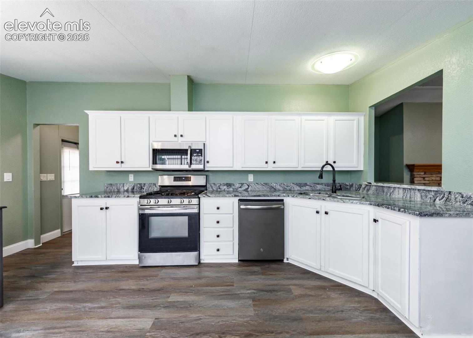 Kitchen with lots of cabinets