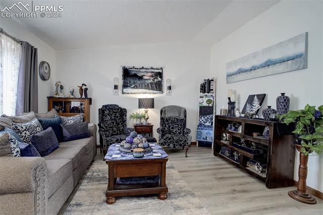 3355 Kirkwood Drive — photo 4