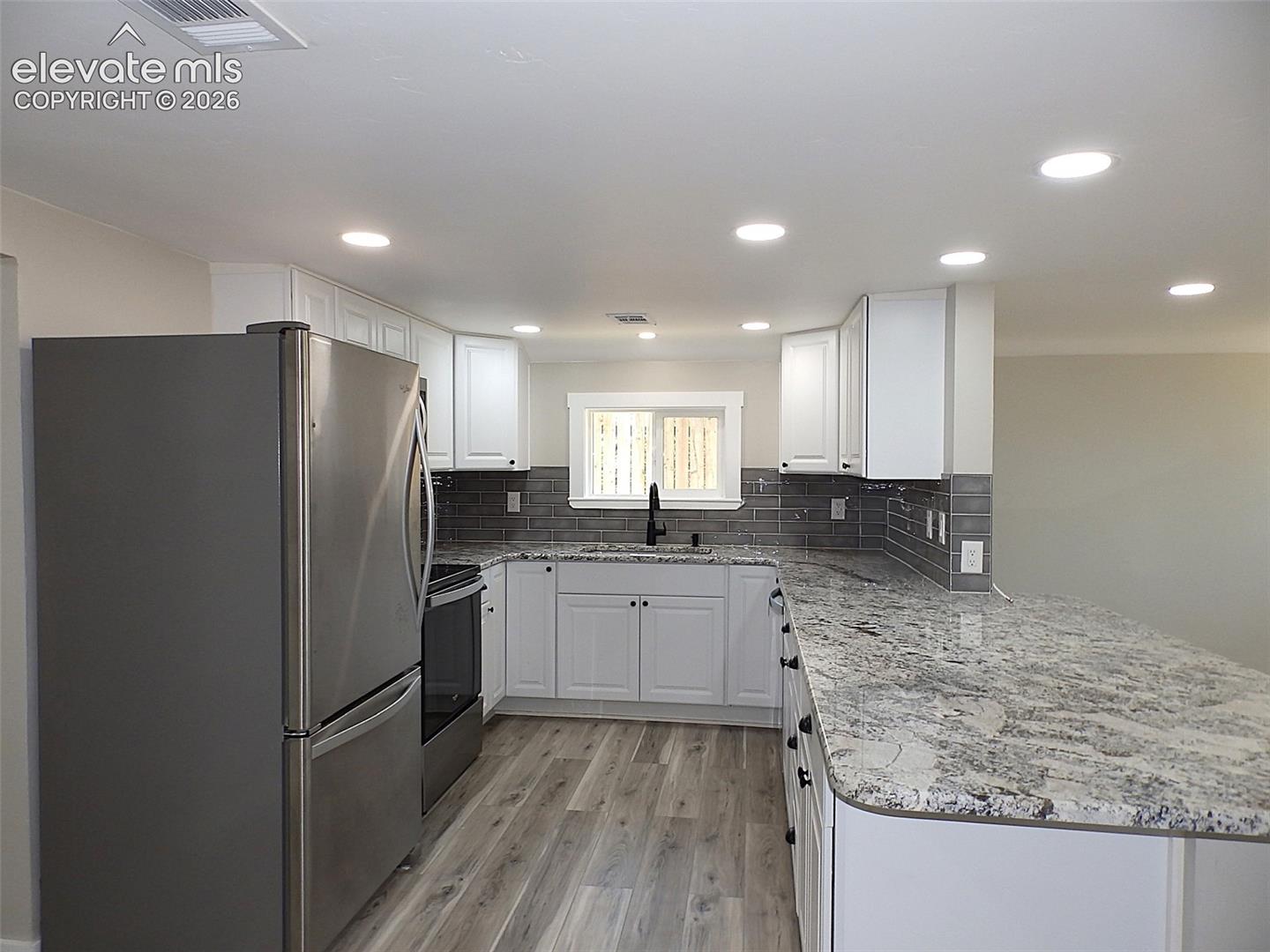 Photo 6 of 502 Pueblo Avenue, Simla
