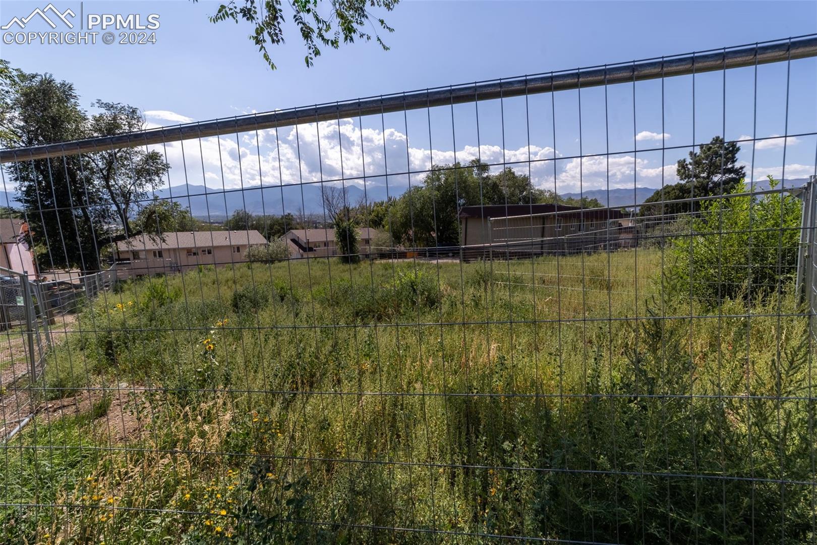 Photo 11 of 1085 Magnolia Street, Colorado Springs