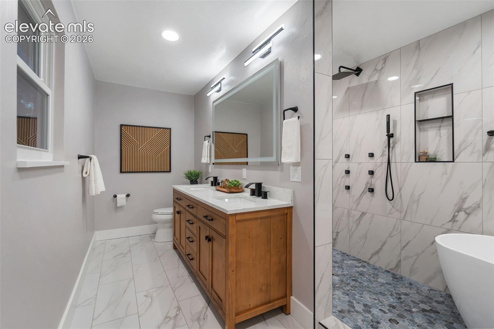 Photo 19 of 526 Penrose Boulevard, Colorado Springs