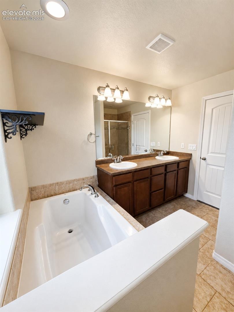 Photo 17 of 12029 Eagle Crest Court, Peyton
