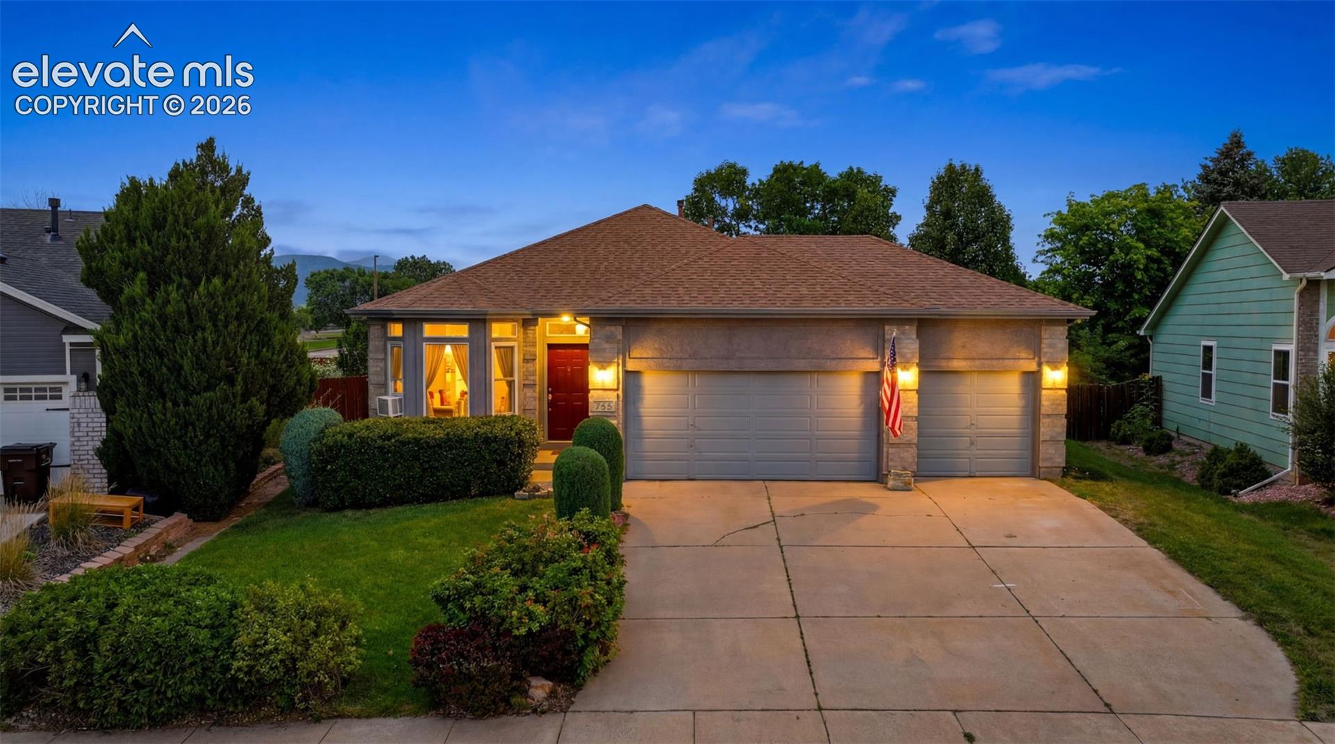 746 Progress Dr, Fountain, CO 80817