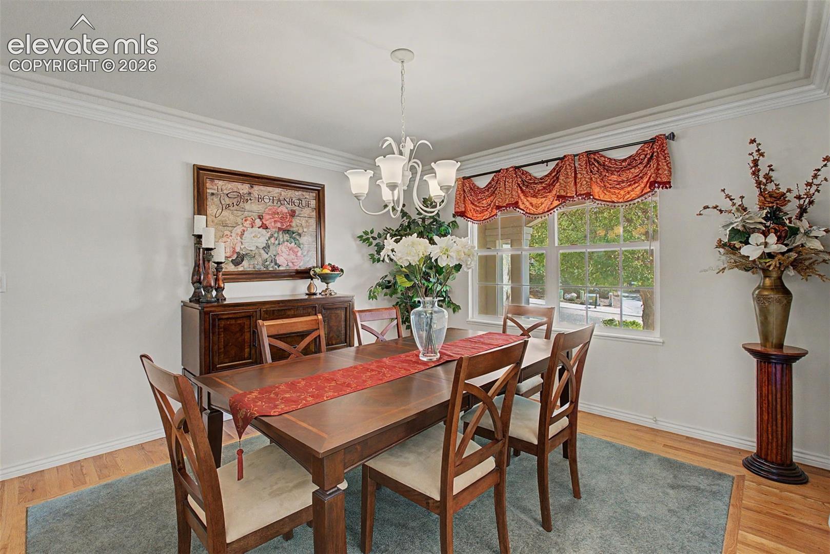 Beautiful Hardwood Floors with Custom Carpet Inlay!