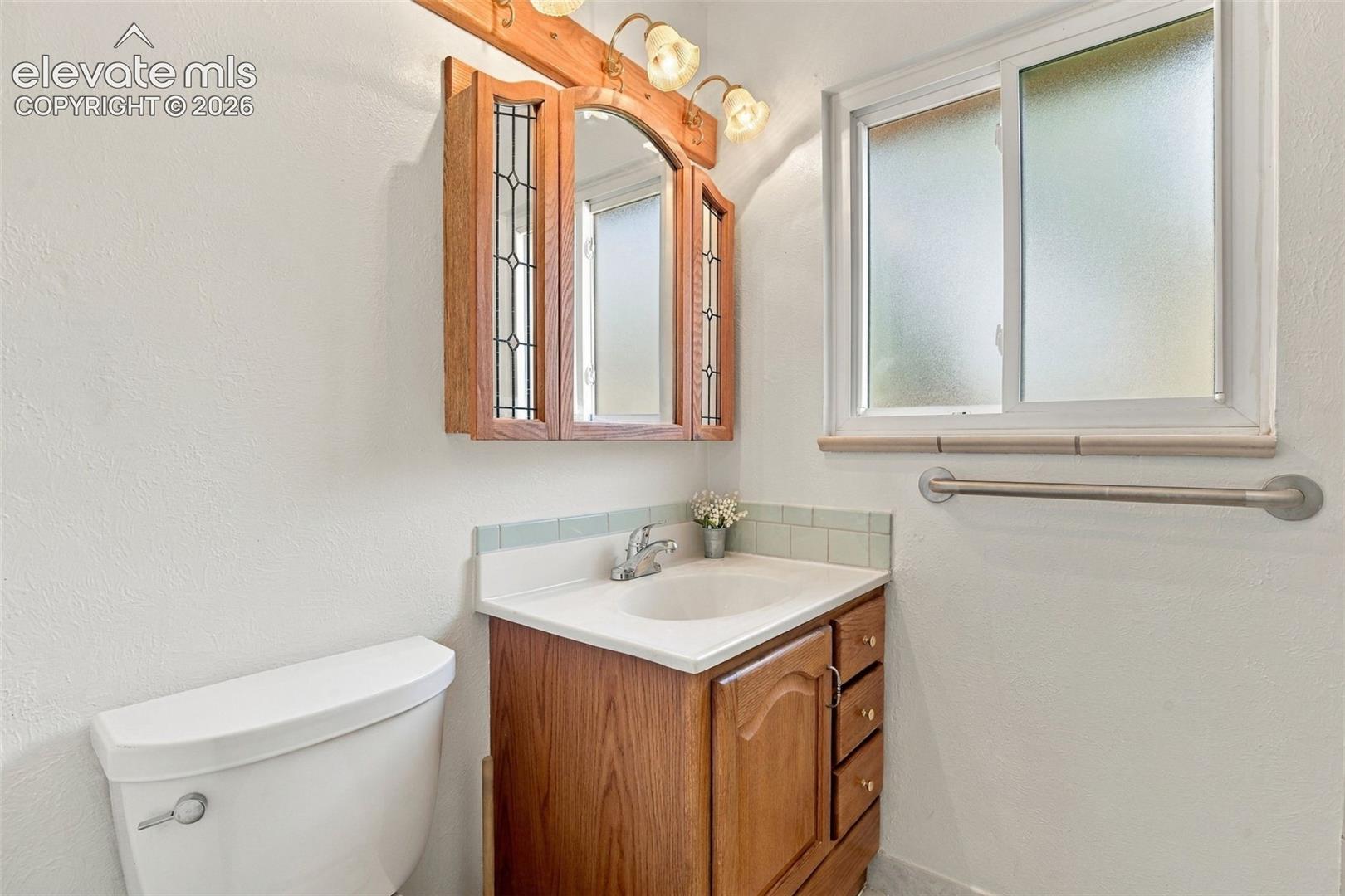 Upper Bathroom
