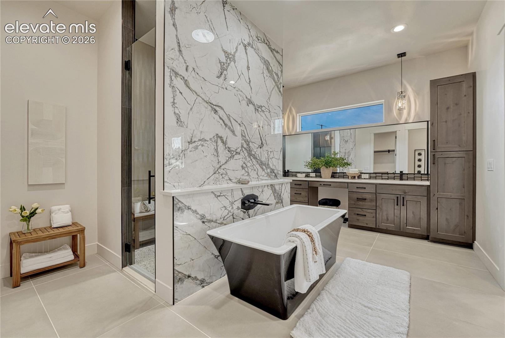 Spa-like bath!