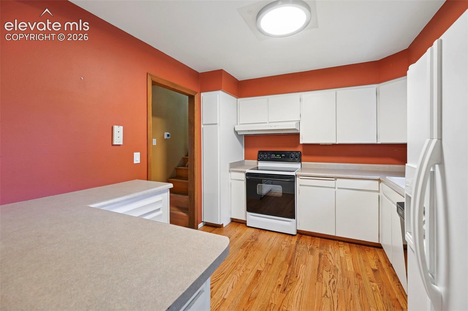 Lots of cabinet space