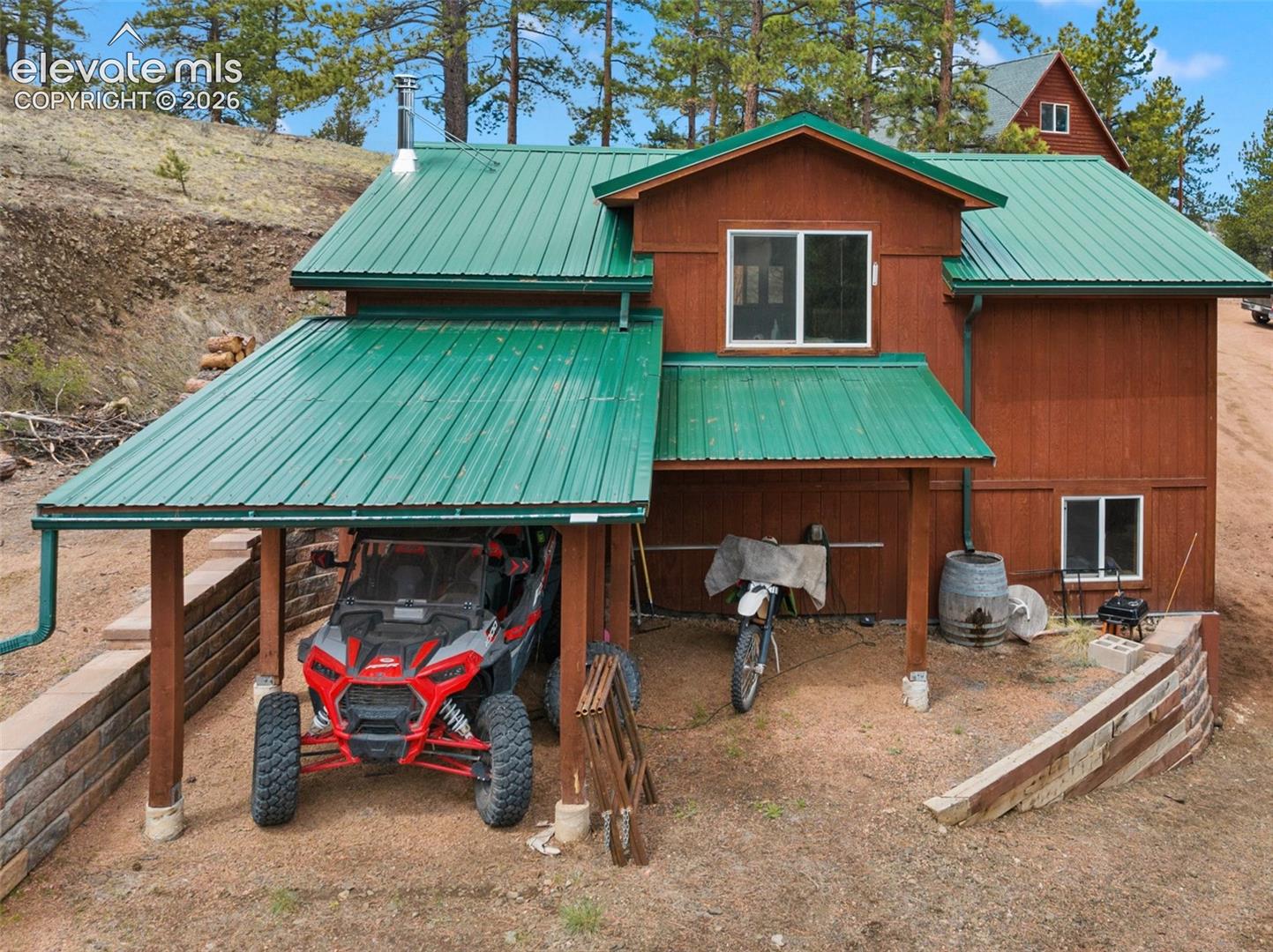 Oversized garage