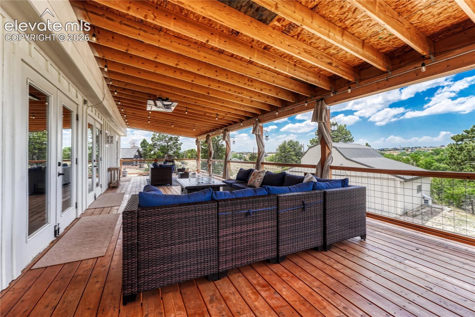 Covered back deck