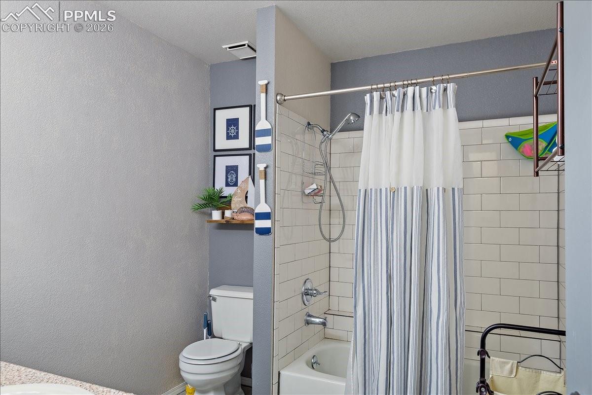 Photo 17 of 4304 Hunting Meadows Circle, Colorado Springs