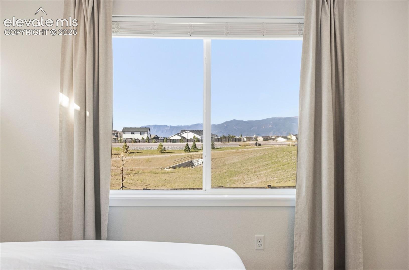 Imagine waking up to these views!
