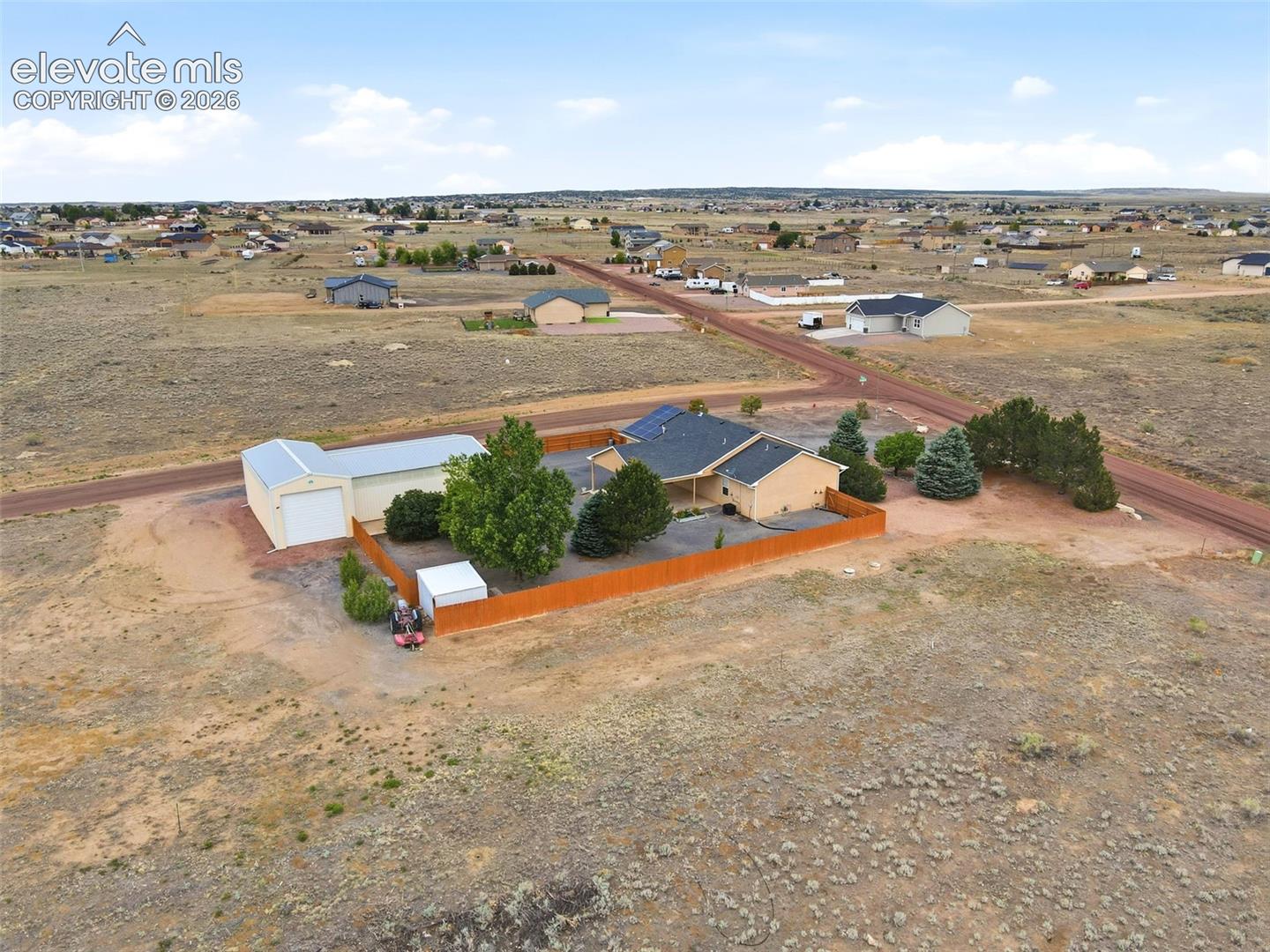 1008 E Kirkwood Dr, Pueblo, CO 81007